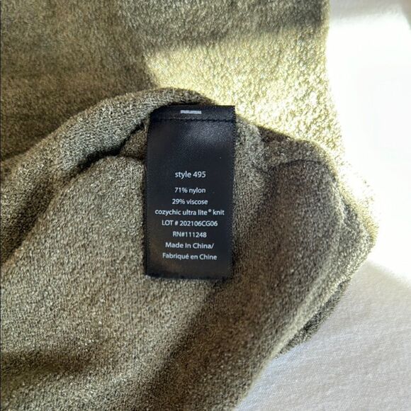 BAREFOOT Dreams Malibu Cozy Chic Green Crew Neck Long Sleeve Sweater XS - Picture 7 of 8